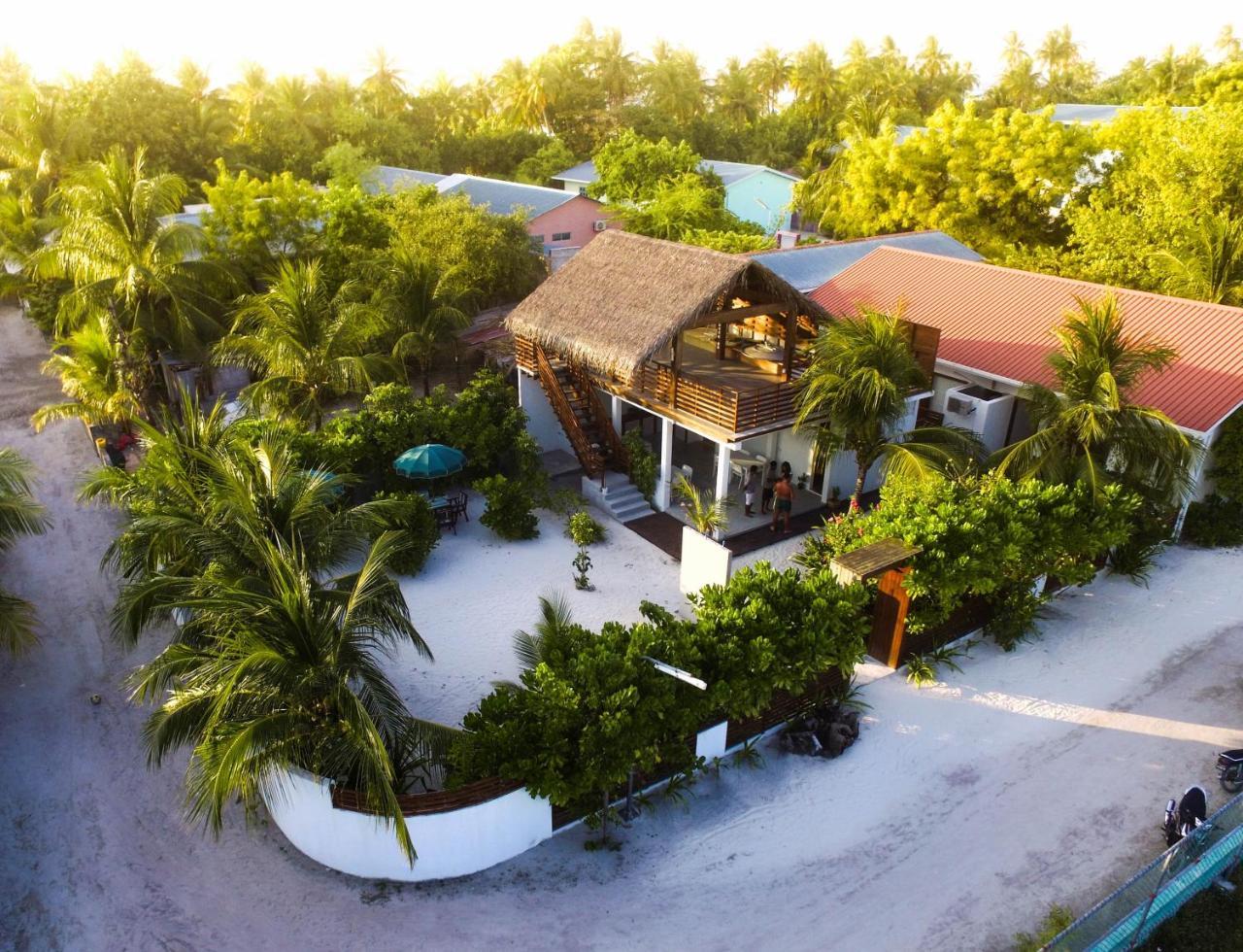 Ufa Escape Hotel Dhigurah  Exterior photo