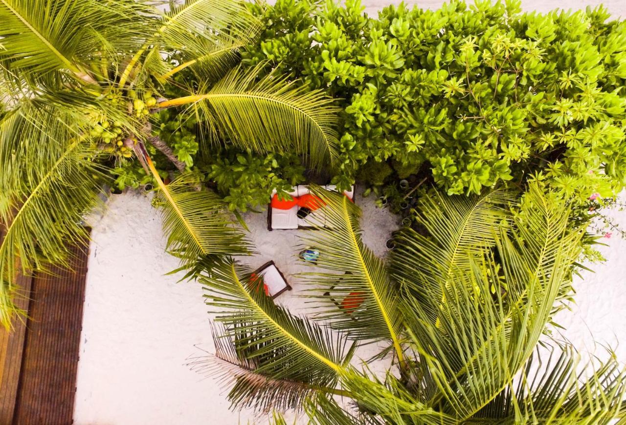 Ufa Escape Hotel Dhigurah  Exterior photo
